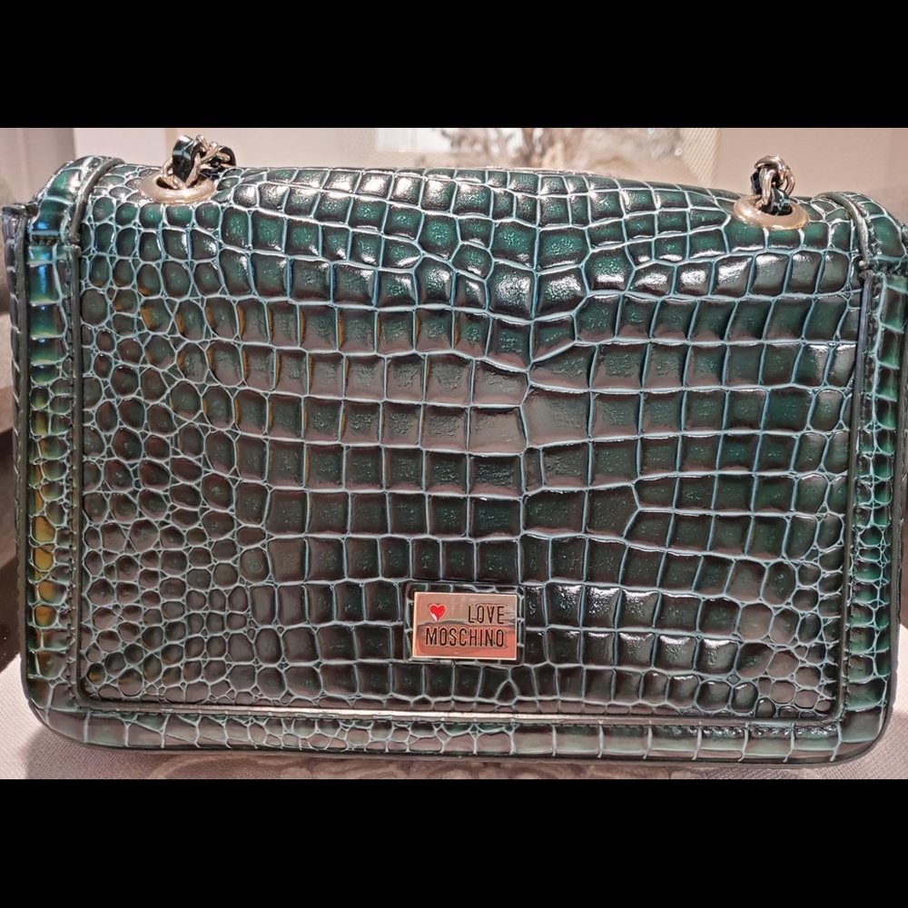love Moschino handbag almost brand new - Picture 3 of 15